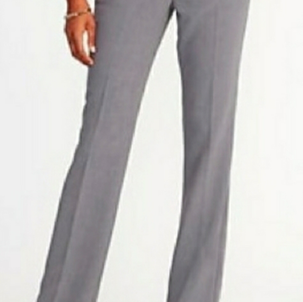 Gap - Picture 3 of 5